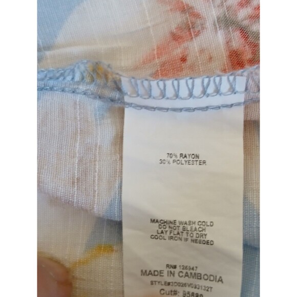 Cocomo Womens Blouse Top Size Medium Blue Floral Pleated Popover Flutter Sleeve - Picture 14 of 14